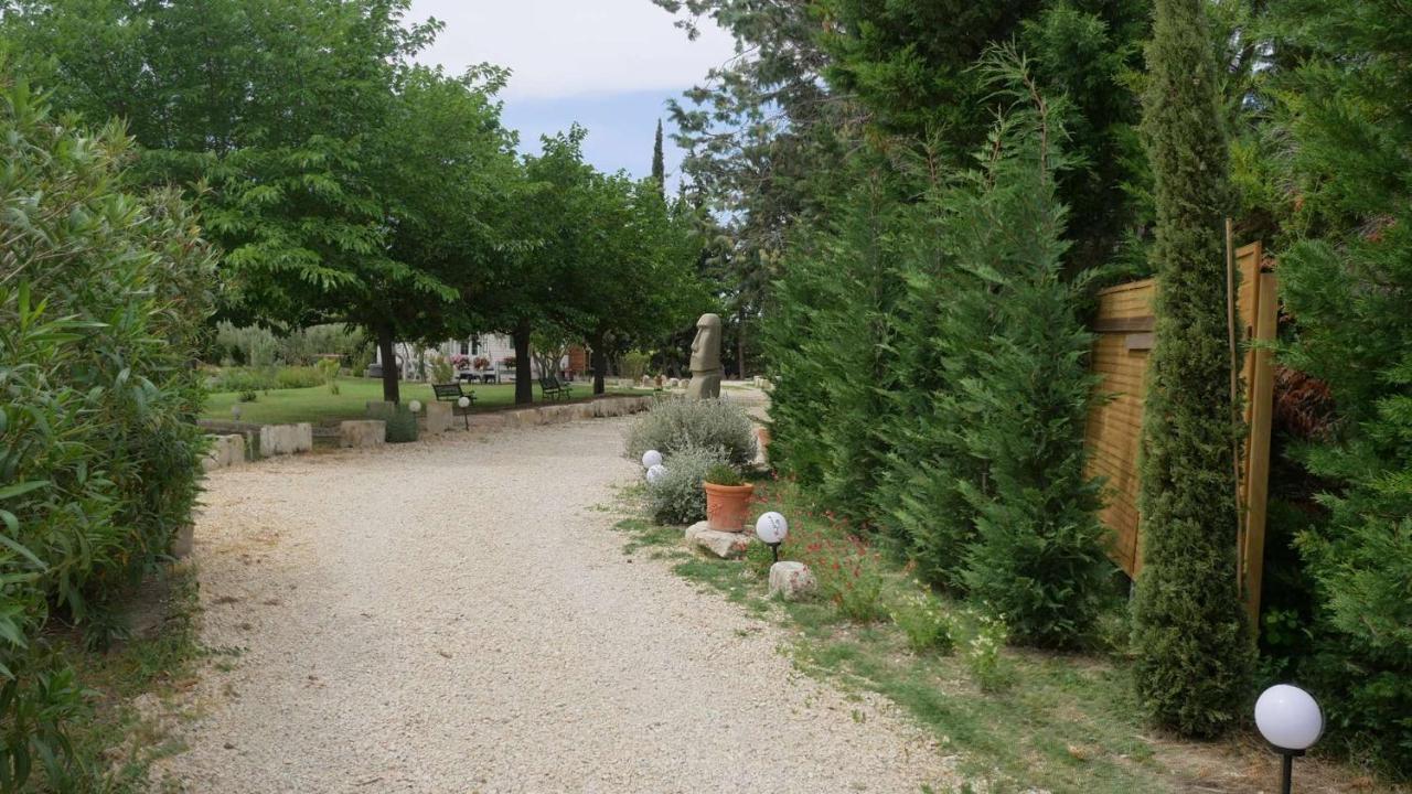 Apartament Mas Maurane - Le Bougainvillier Aux Portes D'Arles Tarascon Zewnętrze zdjęcie