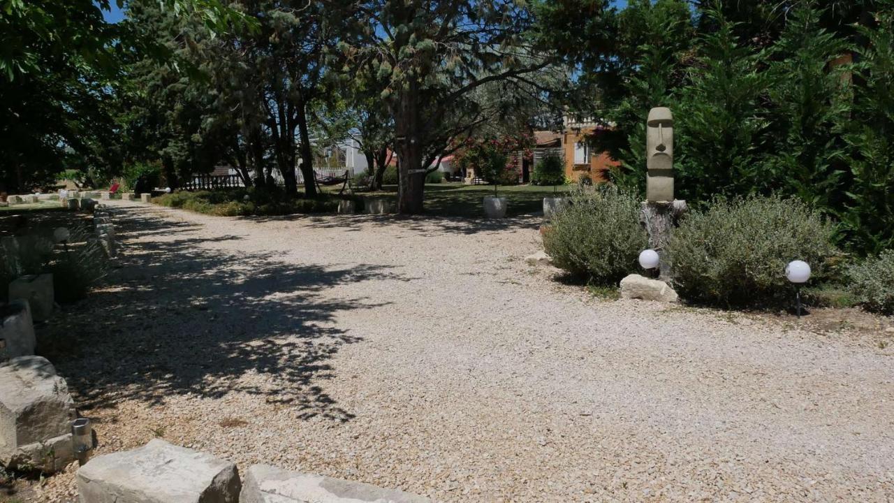 Apartament Mas Maurane - Le Bougainvillier Aux Portes D'Arles Tarascon Zewnętrze zdjęcie